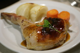 鶏骨付きもも肉のペッパーチキン