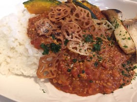 スパイス3つで作る「トマトキーマカレー」