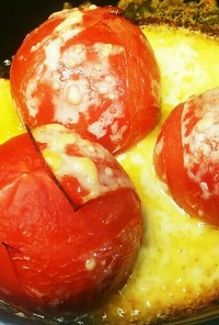 トマト、チーズのダッチオーブン蒸し