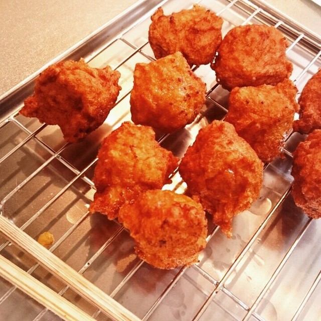 作りおきですよ 鶏ミンチの揚げ団子 レシピ 作り方 By チャンコ ラボ クックパッド 簡単おいしいみんなのレシピが375万品