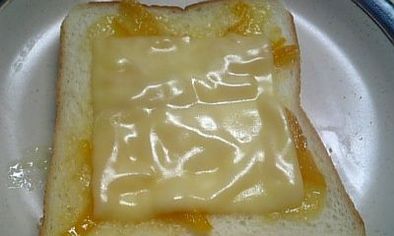 おばあちゃんの味？柚子茶チーズ☆トーストの写真