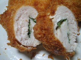 鶏むね肉のしそチーズ巻き巻き