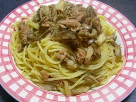 まいたけとツナのパスタ