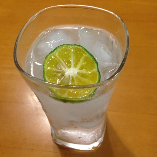 甘くないシークワーサー搾りチューハイ レシピ 作り方 By ゆすひと クックパッド