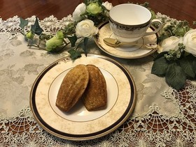 紅茶のしっとりマドレーヌ