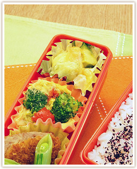 お弁当に!エビとアボガドのグラタン