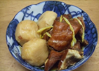 棒ダラと里芋の煮物の写真
