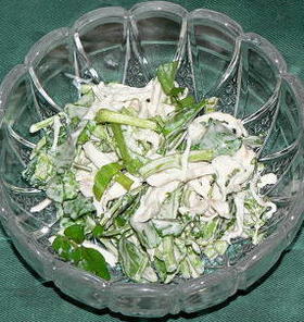 蒸し鶏とクレソンの梅マヨネーズ和え