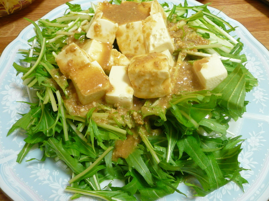 妹の♡豆腐と水菜のごまドレサラダ。の画像