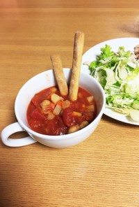 トマト缶で食べるスープ