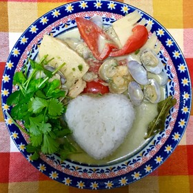 簡単本格あさりとエビのグリーンカレー
