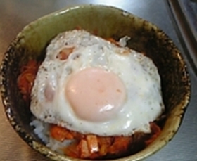 キムチ丼(キムチトッパプ)