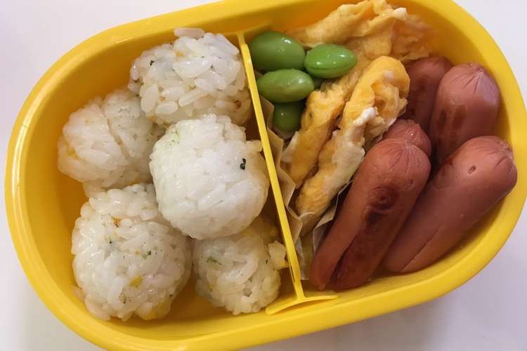 ラップで簡単 ミニおにぎり 子供お弁当 レシピ 作り方 By Riie クックパッド 簡単おいしいみんなのレシピが357万品