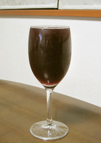 ティント・デ・ベラーノ赤ワインの炭酸水割