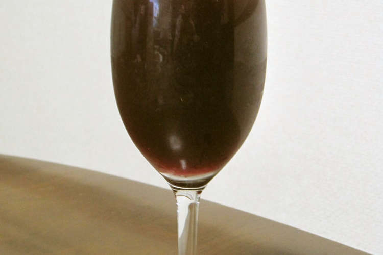 ティント デ ベラーノ赤ワインの炭酸水割 レシピ 作り方 By かつおとこんぶ クックパッド