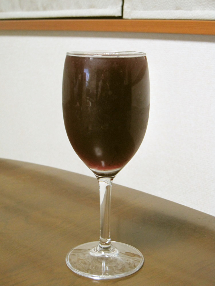 ティント・デ・ベラーノ赤ワインの炭酸水割の画像
