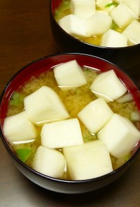 簡単！豆腐とはんぺんのお味噌汁