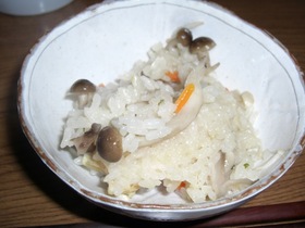 驚きのきのこご飯