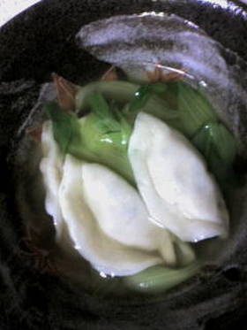 簡単☆冬のあったかうまうまスープ水餃子☆