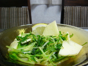 ☆水菜と林檎のシンプルサラダ☆