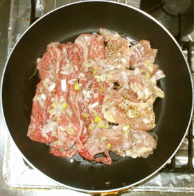 簡単焼肉♪塩だれ手作り・鶏肉牛肉で