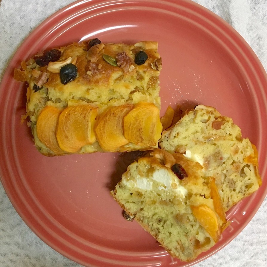 グラノラ入り柿とクリチのパウンドケーキの画像