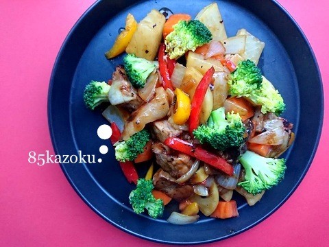 ゴロゴロ豚肉と野菜の黒酢炒めの画像