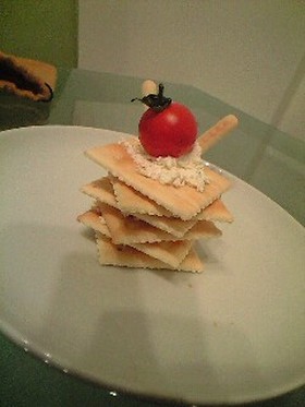 ケーキ風チーズ&クラッカー
