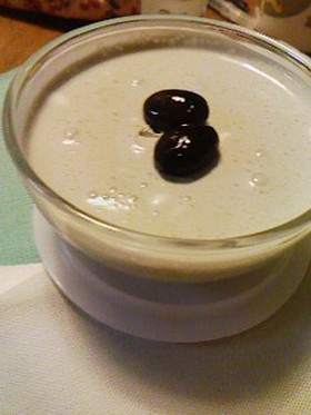 黒豆を煮たら黒糖デザート☆黒豆ムース