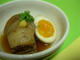 とろり玉子と角煮