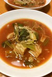 榎茸・ほうれん草・葱の韓国風スープ