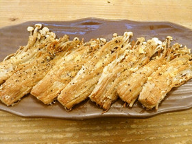 簡単おつまみ♪えのきカリシャキチーズ焼き