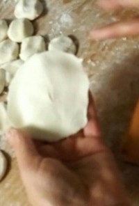 モチモチ！餃子の皮の作り方