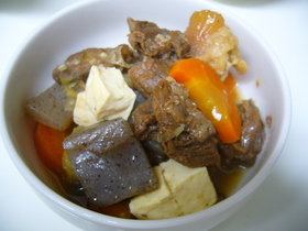 圧力鍋でぷるぷる♪牛すじの煮込み