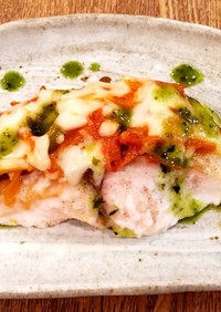 白身魚のピザ焼き☆オーロラソース