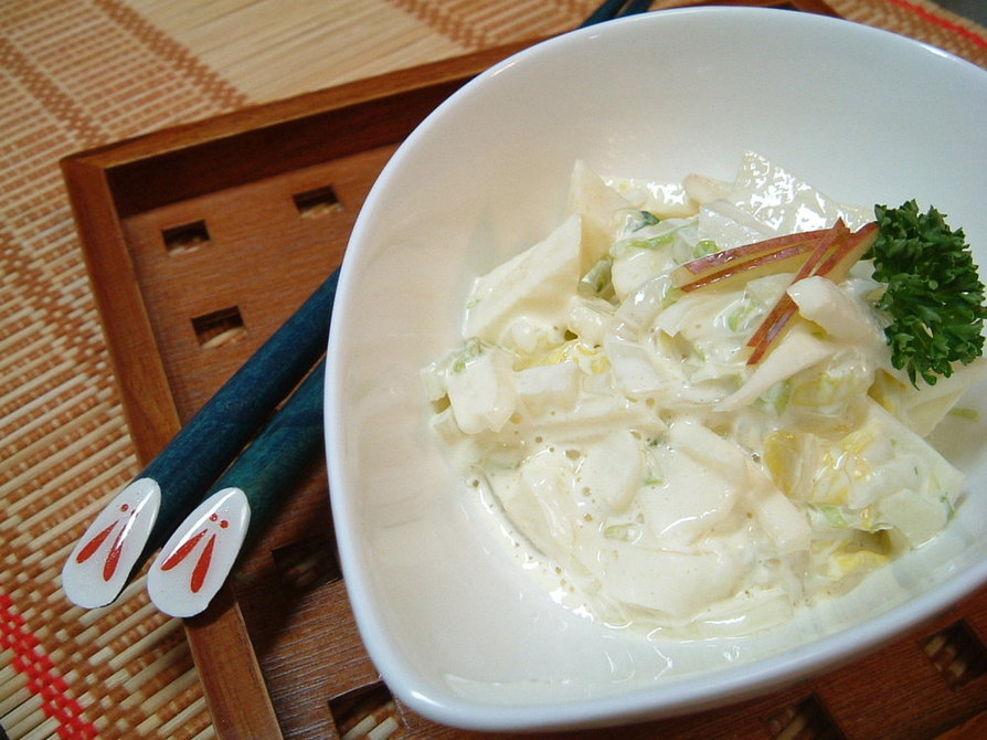 白菜とリンゴのマヨ和えの画像