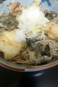 ヤリイカと生海苔の天ぷら冷やし蕎麦