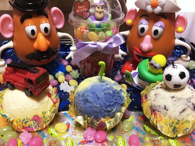 誕生日のお菓子,アイス,グミ,ラムネの写真