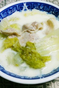 ⅲ白菜と豚肉の豆乳スープ