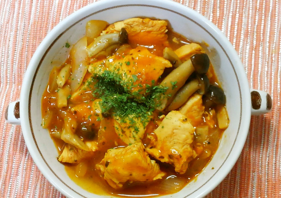 簡単♪鶏むね肉と玉ねぎの生姜ケチャップ煮の画像