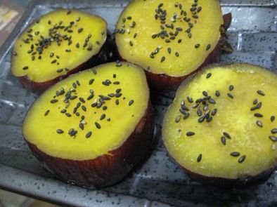 ほんのり甘い サツマイモのハチミツ煮の写真