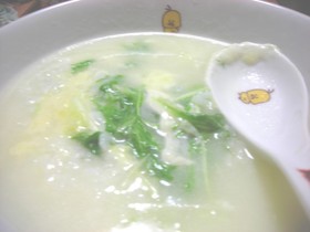 七草粥。子供好みのチーズ入り
