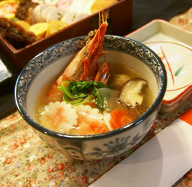ちょっと豪華に!彩り雑煮