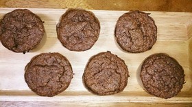すりおろしりんごとココアのおからケーキ