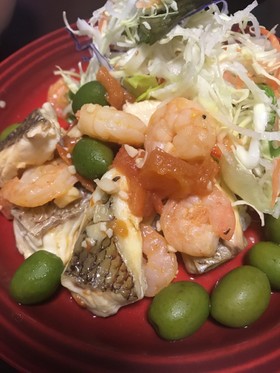 鯛と海老のアクアパッツァ