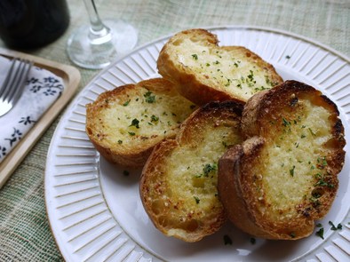 簡単♥♡ガーリックトースト（チーズ風味）の写真