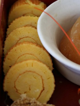 卵焼きフライパンとFPで簡単ミニ伊達巻