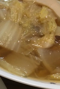 白菜と鶏団子の中華スープ