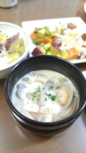 白いさつまいものクラムチャウダー