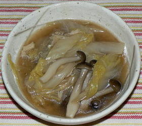 白菜とシメジの中華風煮浸し
